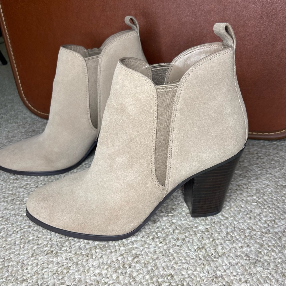 Michael Kors leather ankle boots - Picture 6 of 15